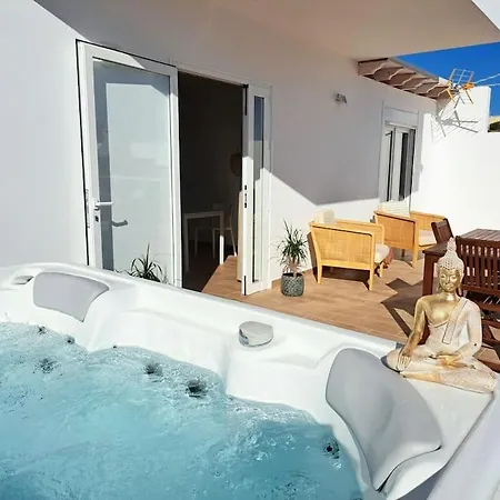 Luna Nueva Con Jacuzzi Lägenhet